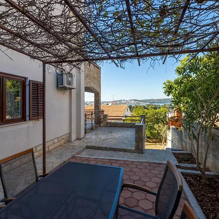 Limun-1 By Interhome דירה