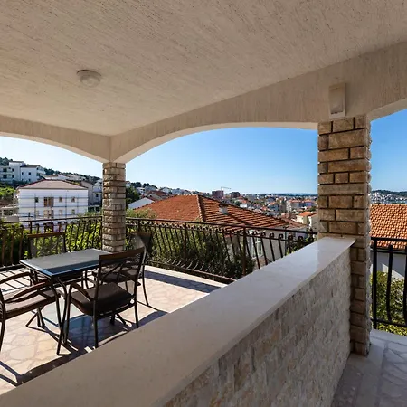 דירה Limun-1 By Interhome *