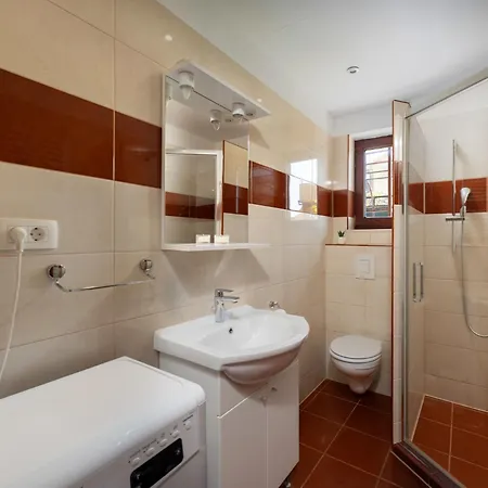 Limun-1 By Interhome * טרוגיר