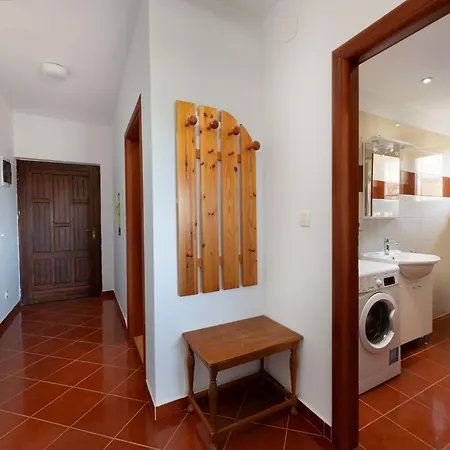 Limun-1 By Interhome * טרוגיר